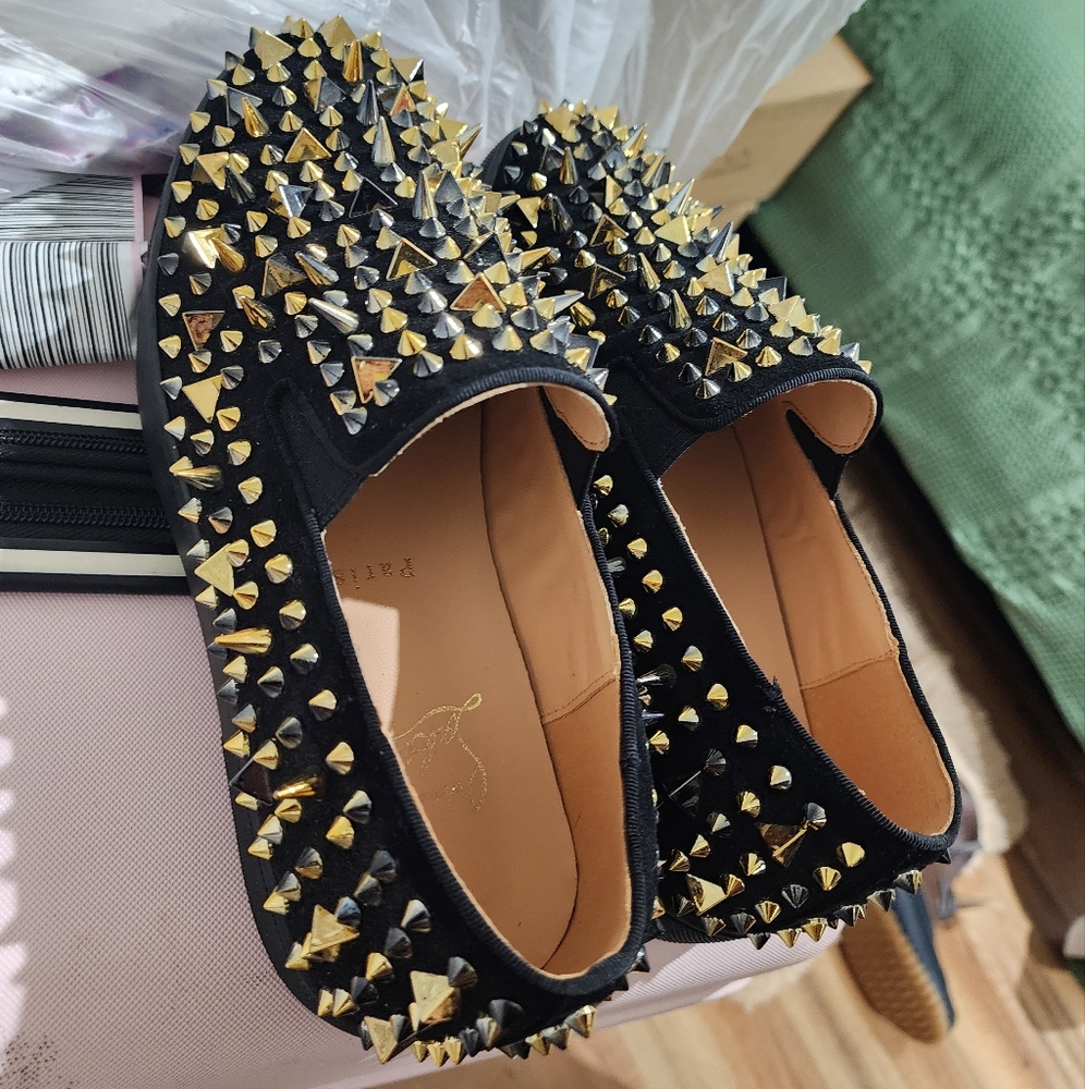 Christian Louboutin SPIKES SIZE 9 Like new, no box!